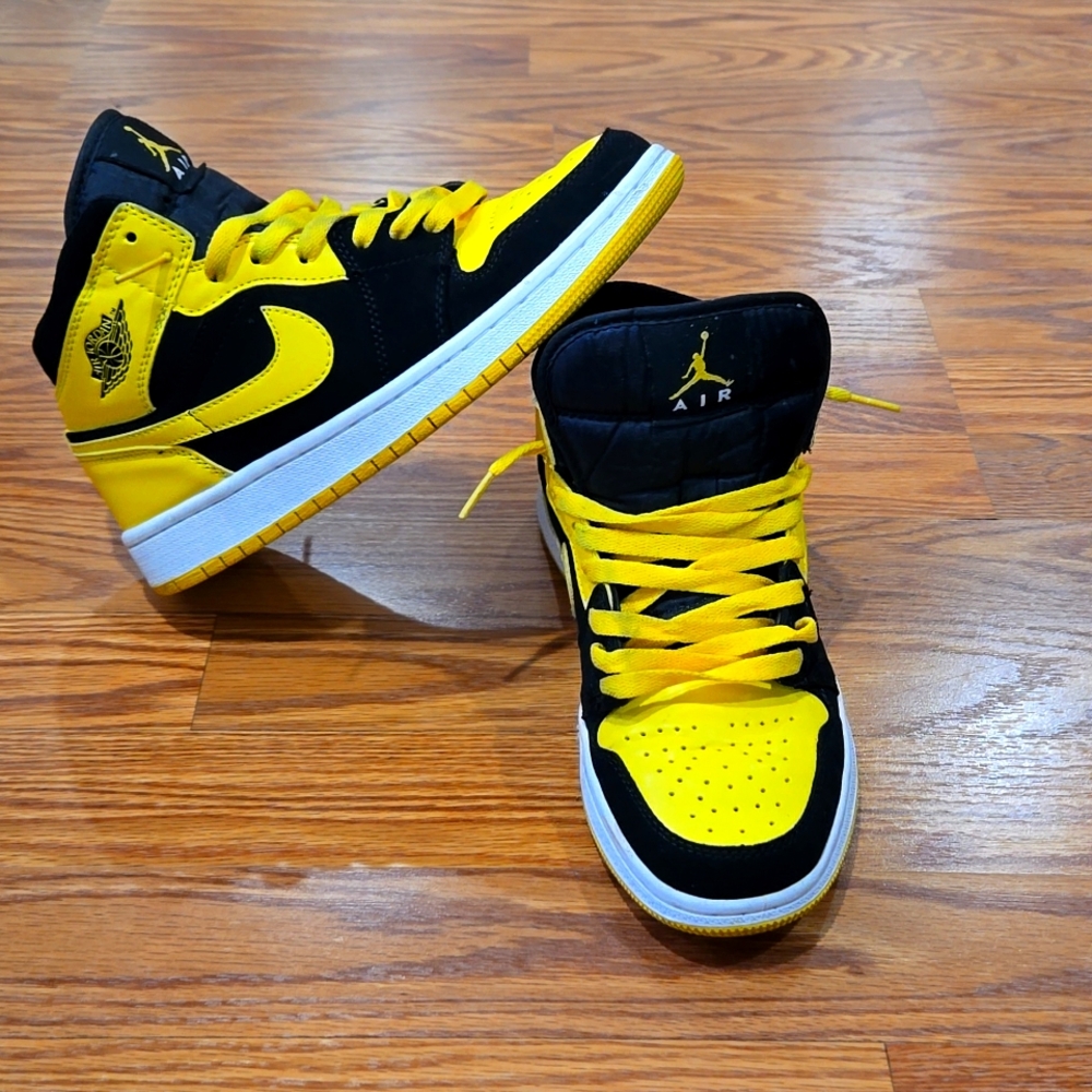 Jordan 1  New Love